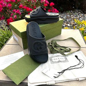 Gucci Women's Black Rubber Slide with Interlocking G Size 37 (women's 7)